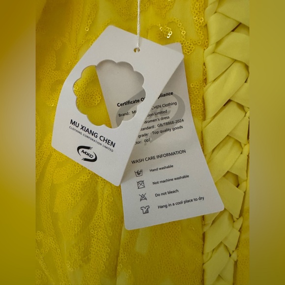 Sequin Yellow Formal Evening Gown With Balloon Sleeves - Picture 9 of 9